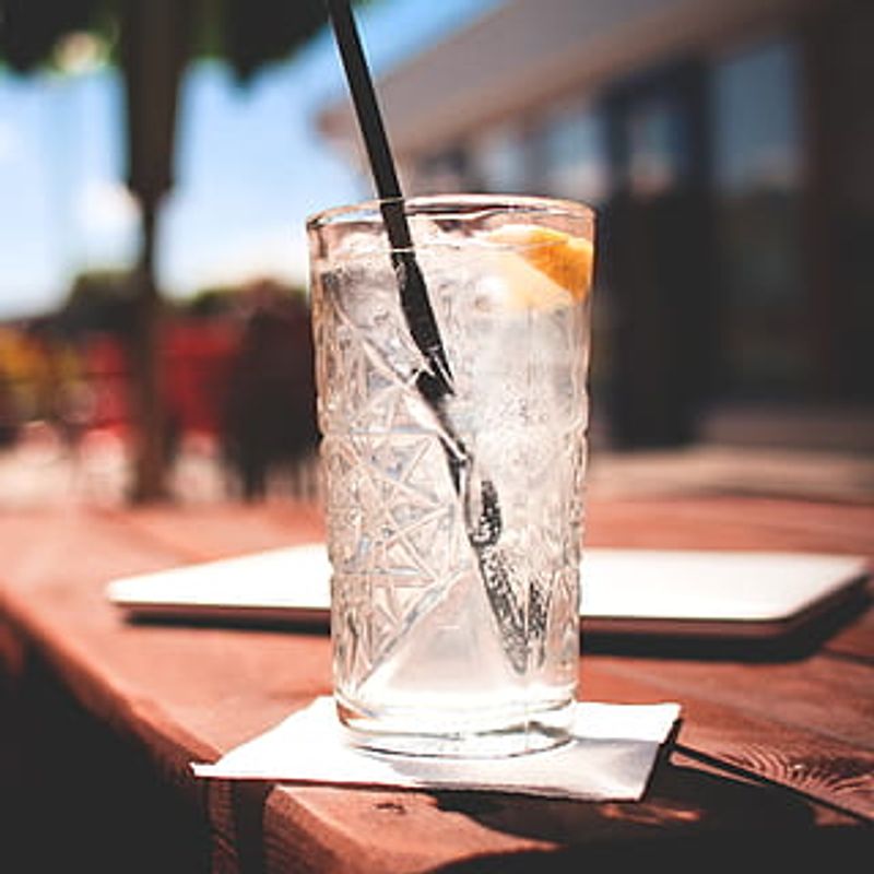 Single gin