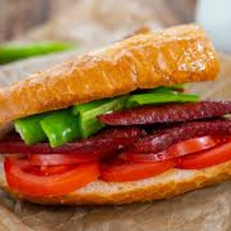 Sucuk sandwich