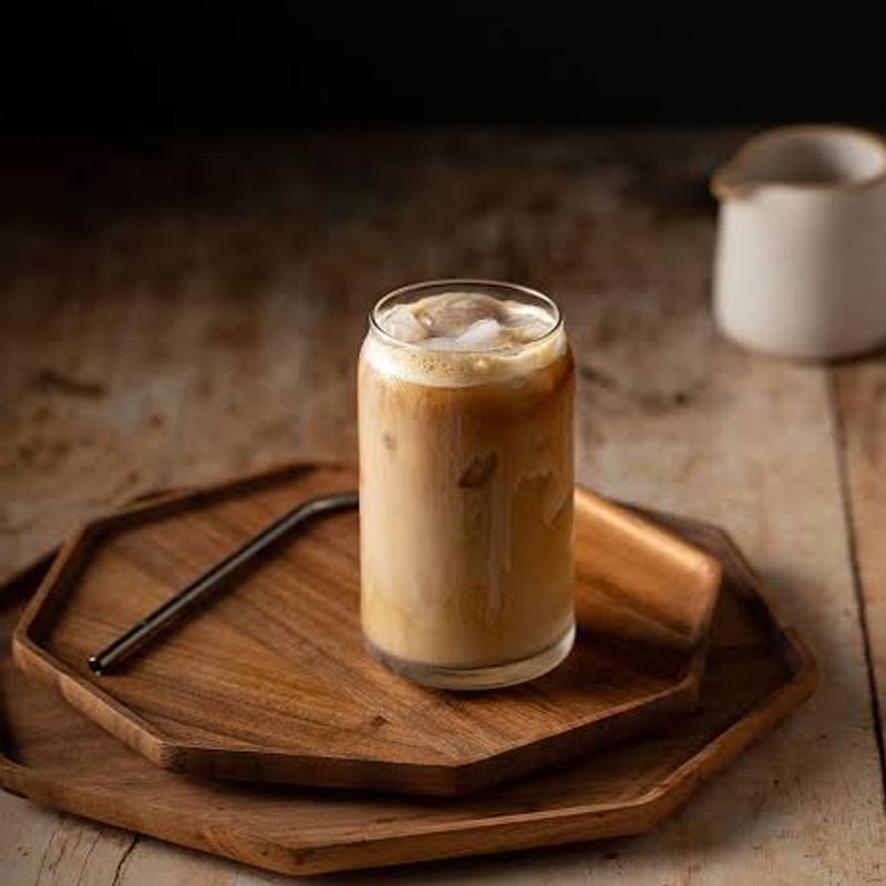 Iced Vanilla Latte